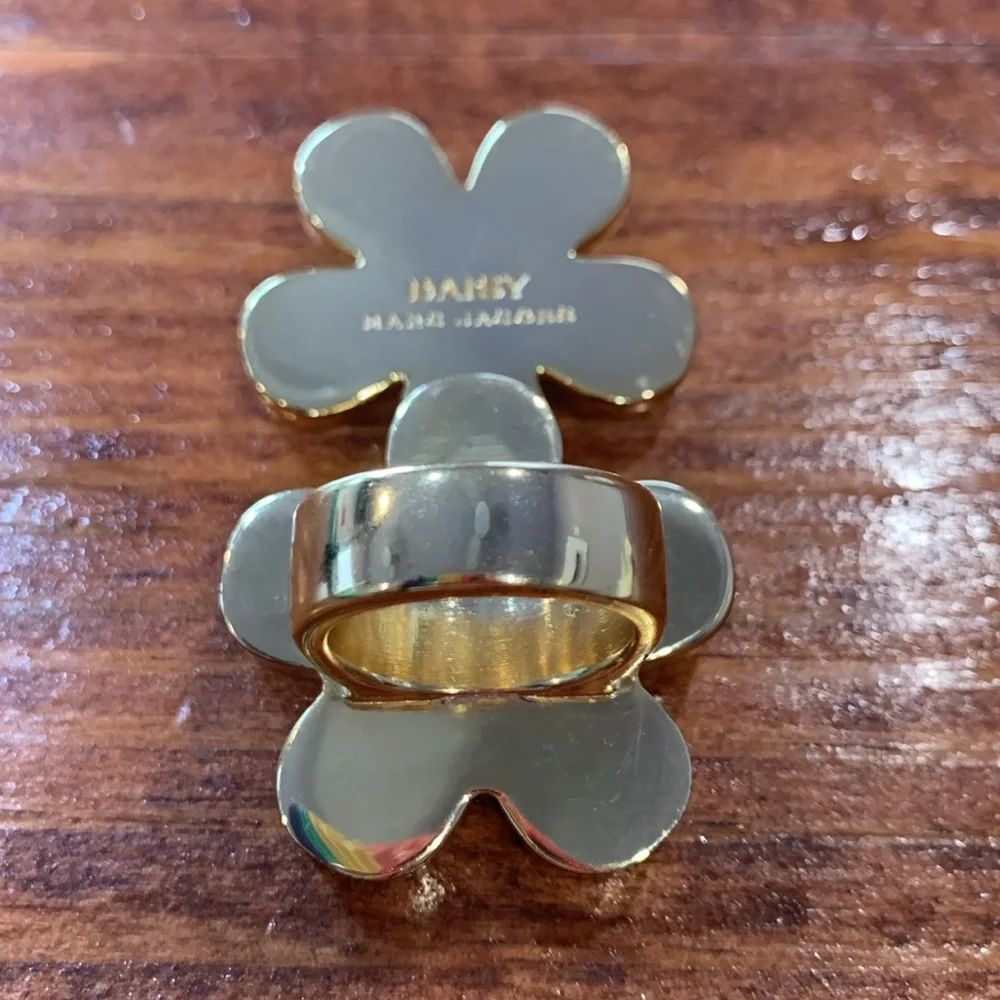 Limited-Edition 2007 Marc Jacobs “Daisy” Statement Perfume Ring - Picture 12 of 17